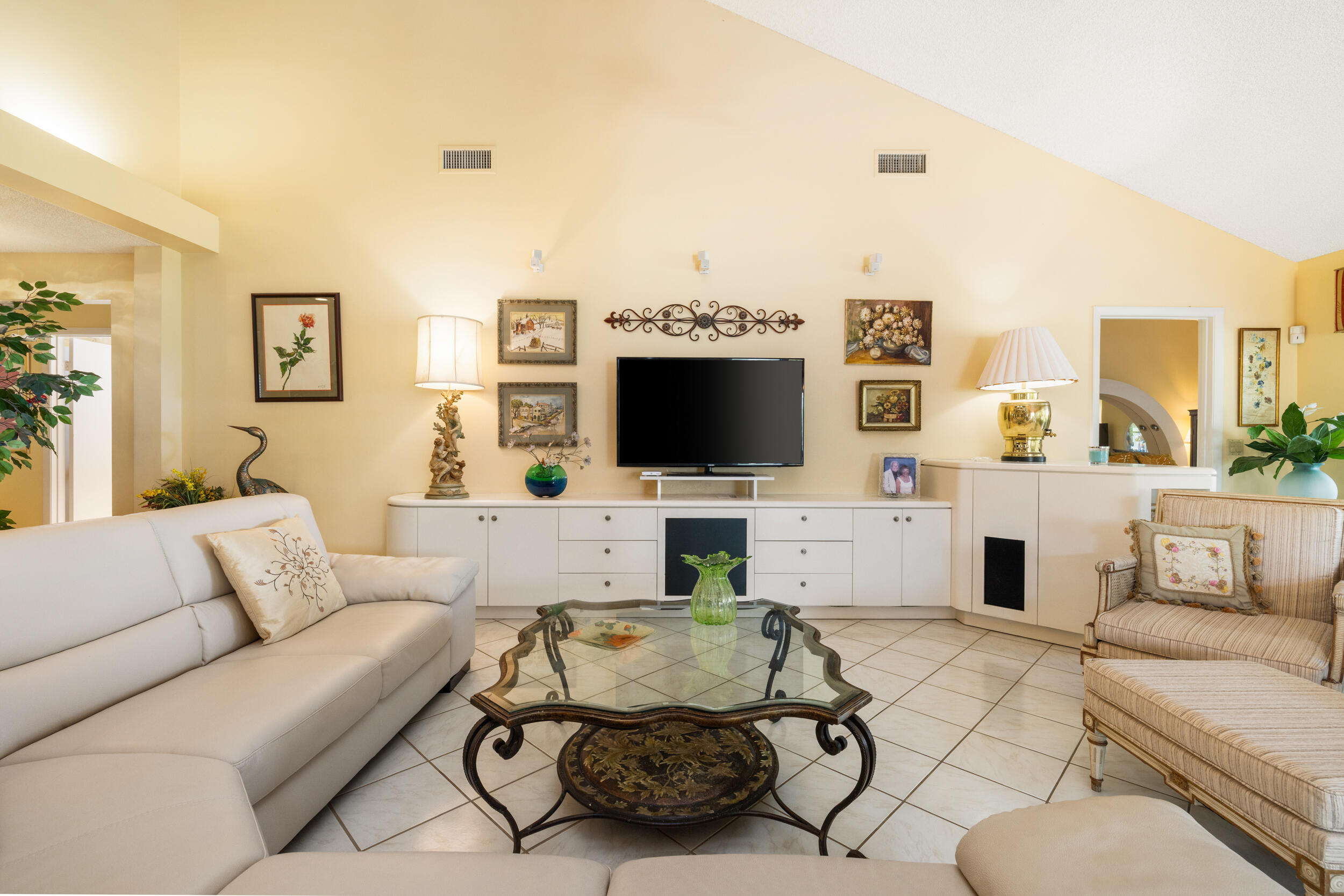 224 Cape Pointe Circle Jupiter, FL 33477 - Photo 11 of 44 Living Room