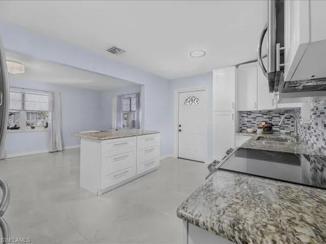 $269,000 | 77 Glenmont Drive West, North Fort Myers, FL 33917