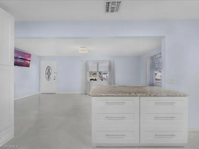 $269,000 | 77 Glenmont Drive West, North Fort Myers, FL 33917