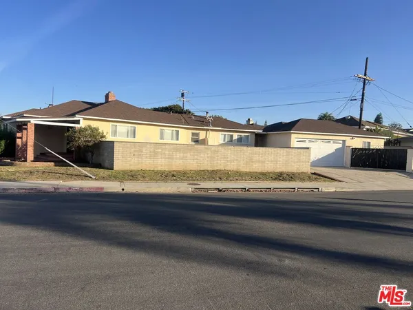 $7,100 | 8536 McConnell Avenue, Los Angeles, CA 90045