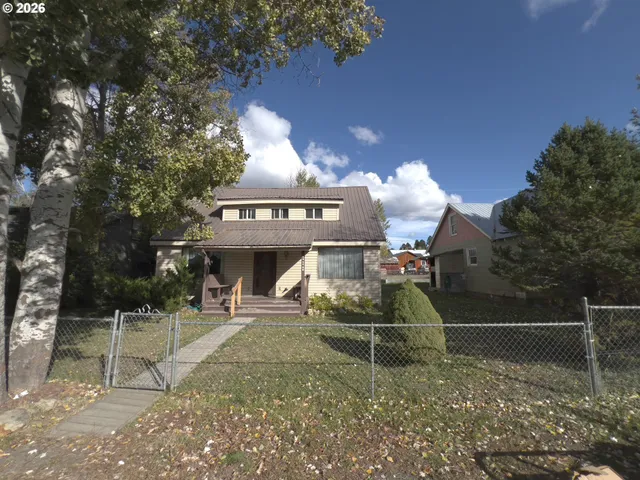 $335,000 | 108-110 Park Avenue, Seneca, OR 97873