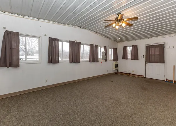 $239,900 | 1819 Coyne Center Road, Milan, IL 61264