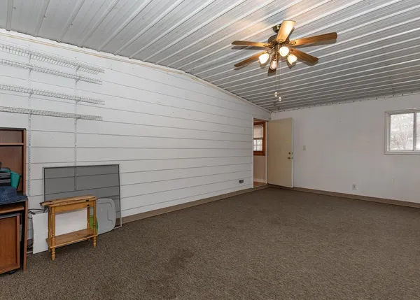 $239,900 | 1819 Coyne Center Road, Milan, IL 61264