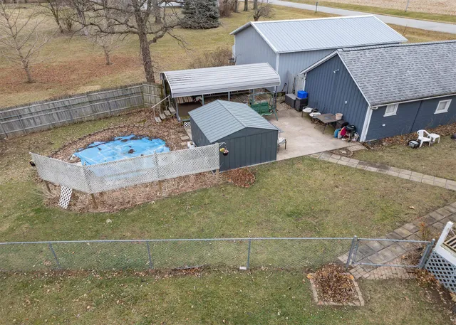 $239,900 | 1819 Coyne Center Road, Milan, IL 61264