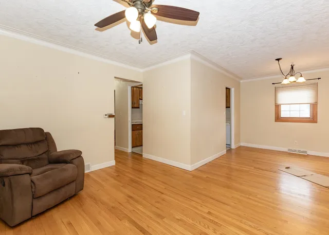 $239,900 | 1819 Coyne Center Road, Milan, IL 61264