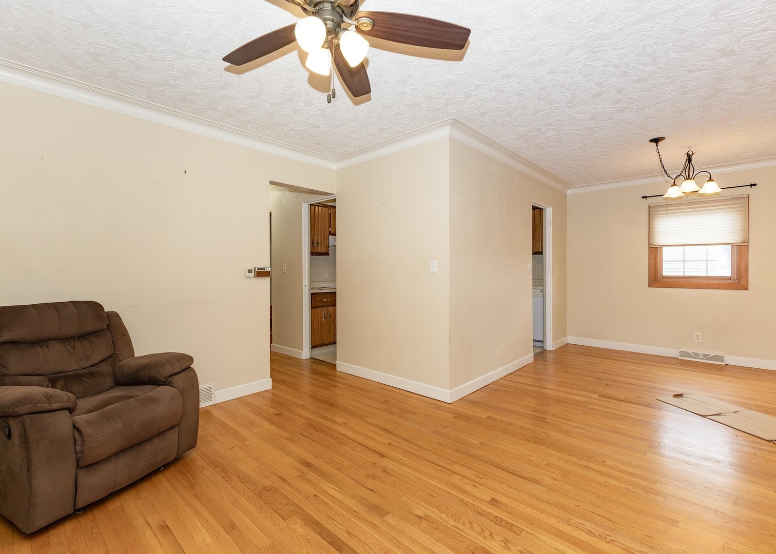 1819 Coyne Center Road Milan, IL 61264 - Photo 7 of 32