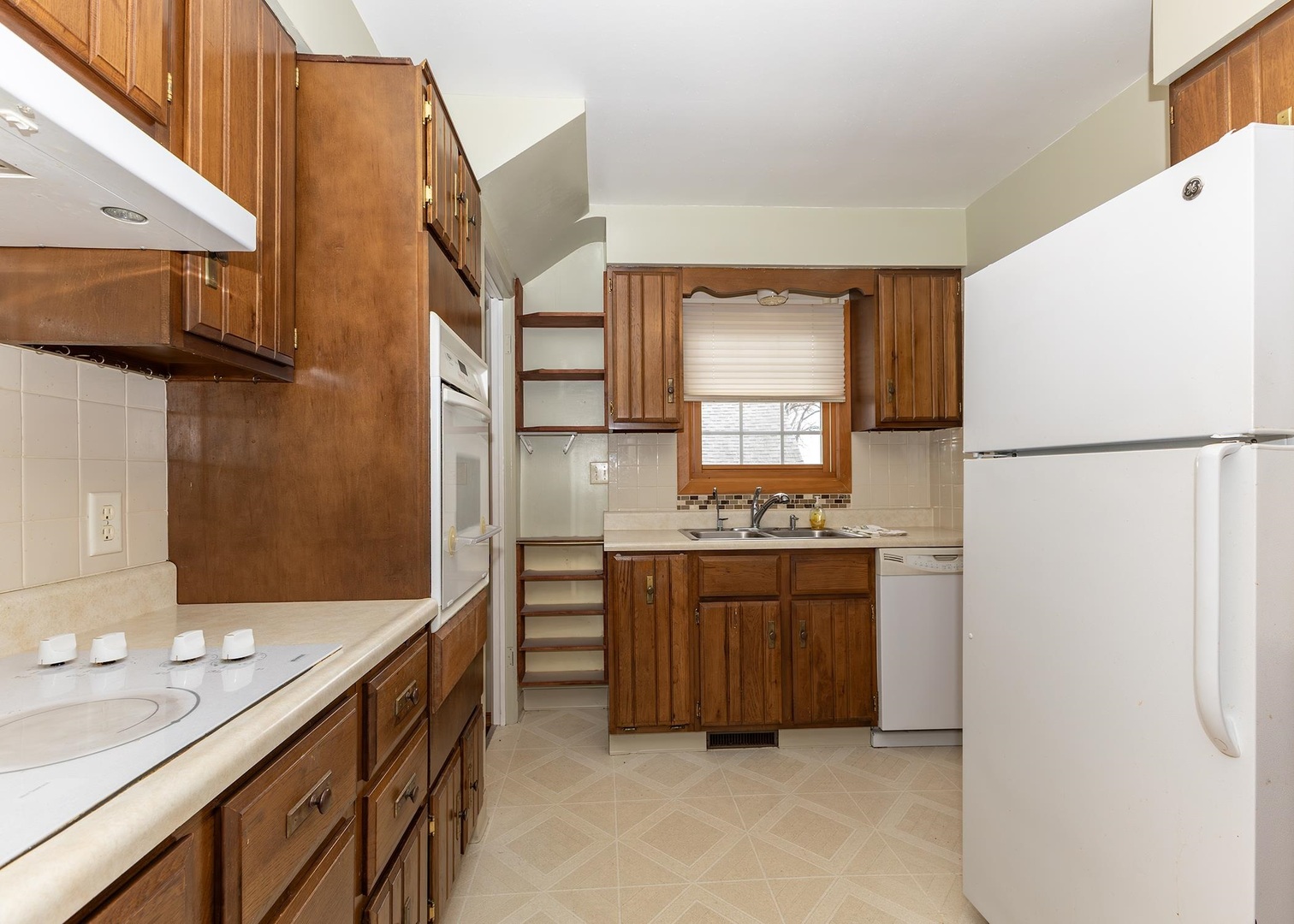 1819 Coyne Center Road Milan, IL 61264 - Photo 10 of 32