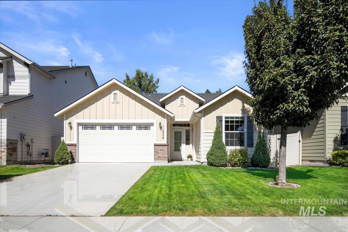 Built in 2016 this single level is a beauty!