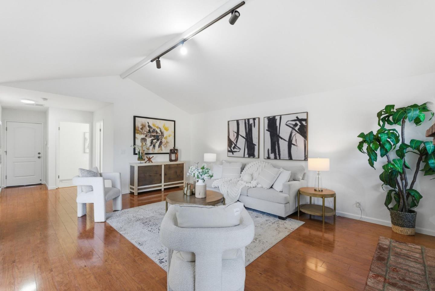 1115 Covington Road Los Altos, CA 94024 - Photo 15 of 46