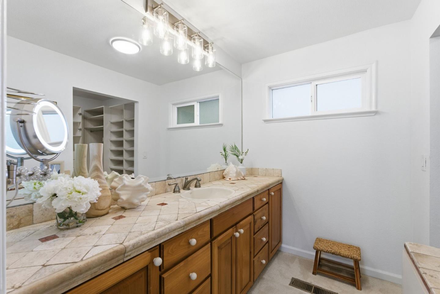 1115 Covington Road Los Altos, CA 94024 - Photo 27 of 46