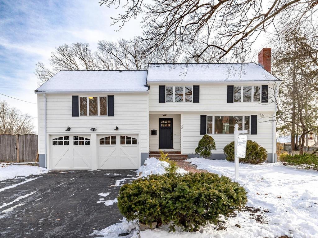 22 Thomas Road Lynnfield, MA 01940 - Photo 1 of 31 Gallery Image 1