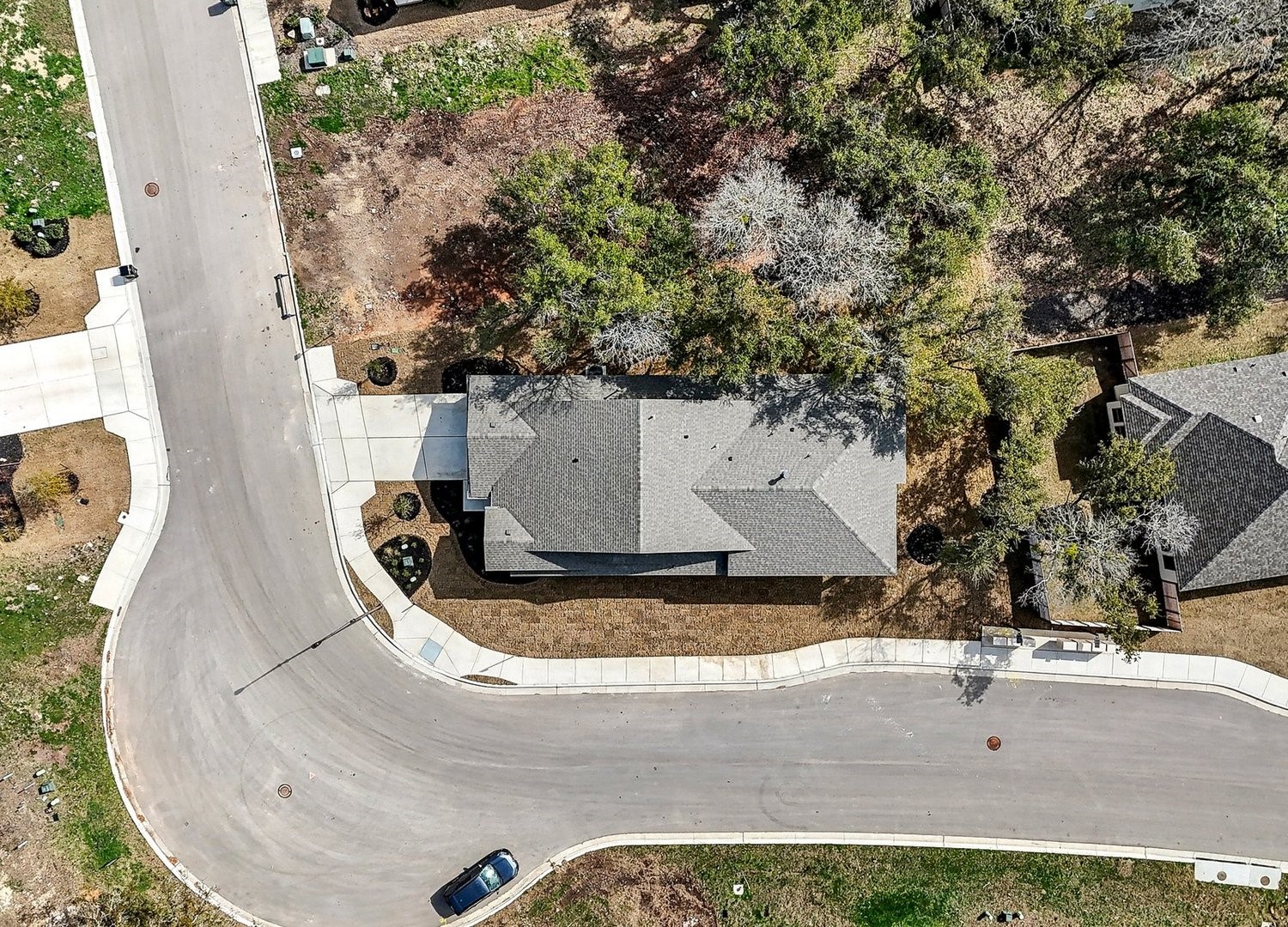 1129 Stonehill Drive Georgetown, TX 78633 - Photo 4 of 26 a view of a vase of flowers sitting on a table