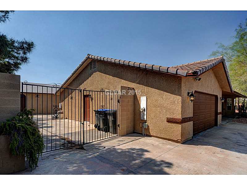 416 Blackridge Road Henderson, NV 89015 - Photo 2 of 35 Property Photo.
