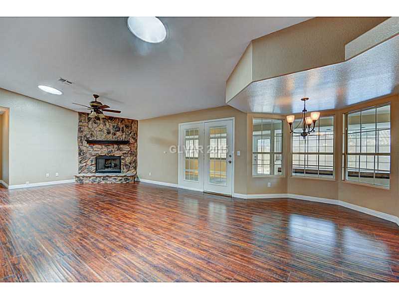 416 Blackridge Road Henderson, NV 89015 - Photo 7 of 35 Property Photo. Family Room and dining area.