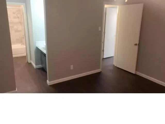 a black and white photo of a room