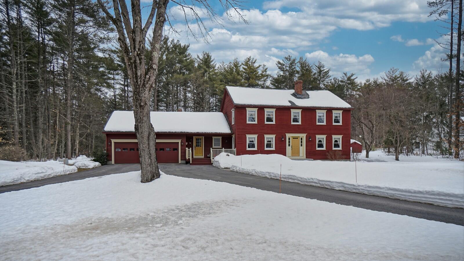 1 Rivermeadow Circle Standish, ME 04085 - Photo 2 of 60 1 River Meadows Circle (6)