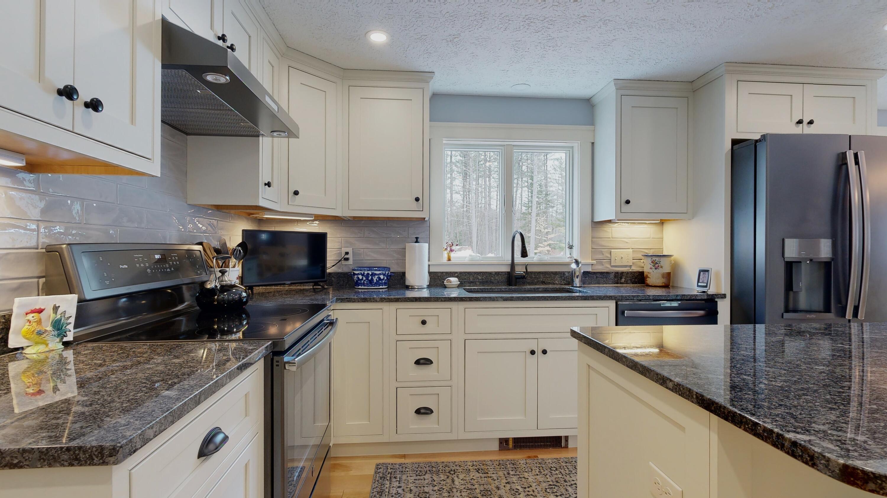 1 Rivermeadow Circle Standish, ME 04085 - Photo 25 of 60 1 River Meadow Circle (28)