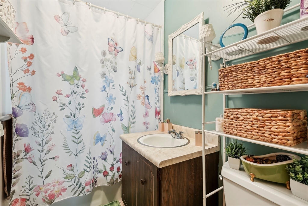 62 Windsor Road Medford, MA 02155 - Photo 11 of 20 Gallery Image 11