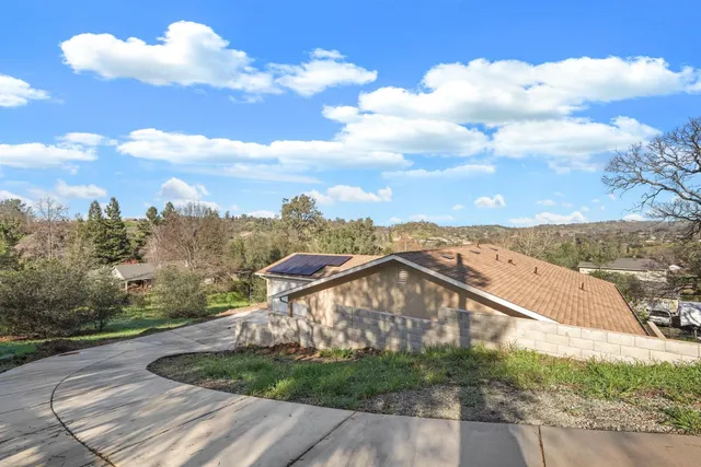 $469,000 | 3286 Botfuher Road, Valley Springs, CA 95252