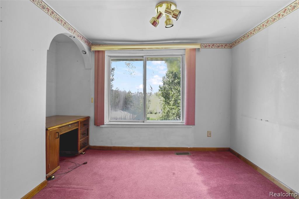 5003 Maple Street Dearborn, MI 48126 - Photo 19 of 41