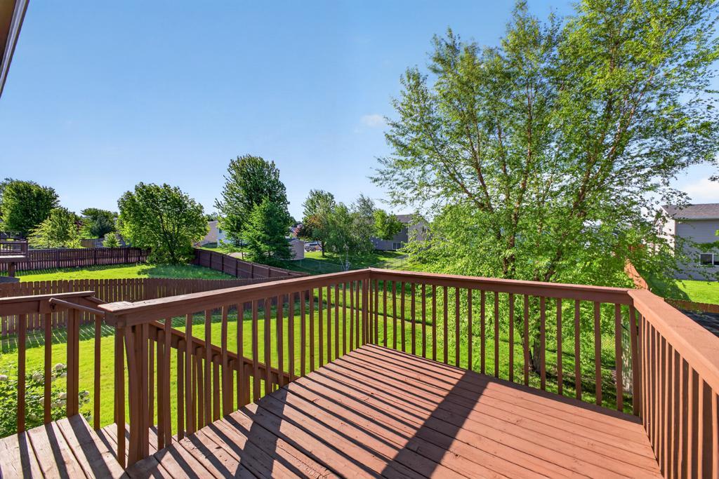 5920 Belfry Lane Northwest Rochester, MN 55901 - Photo 2 of 23
