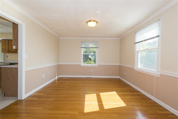 92 Raffaele Drive Waltham, MA 02452 - Photo 6 of 9 Gallery Image 6