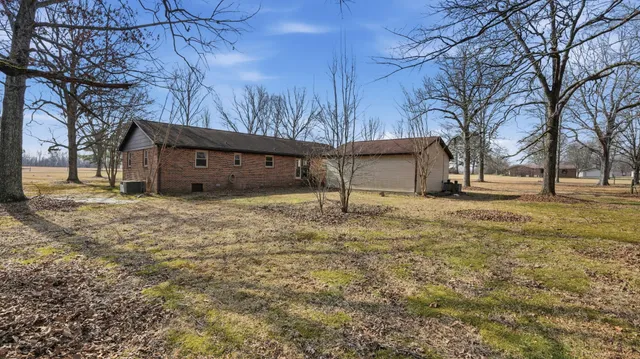 a house view with yard covered with snow