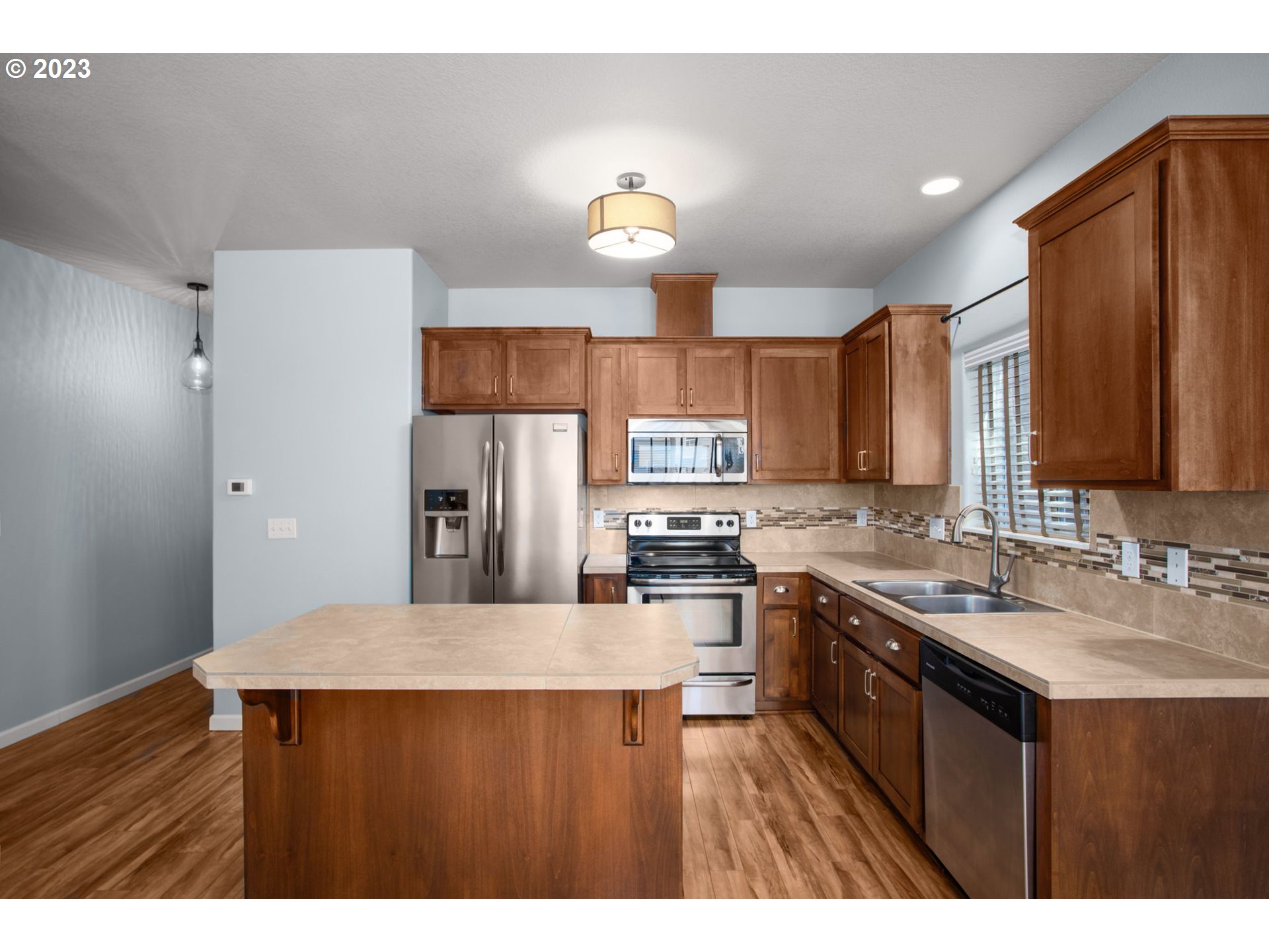 2542 Carson Loop Forest Grove, OR 97116 - Photo 5 of 14 Gallery Image 5