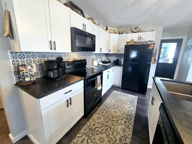 $200,000 | 33 Coolidge Avenue, Caribou, ME 04736