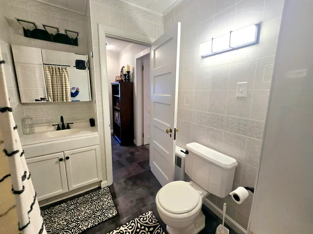 $200,000 | 33 Coolidge Avenue, Caribou, ME 04736