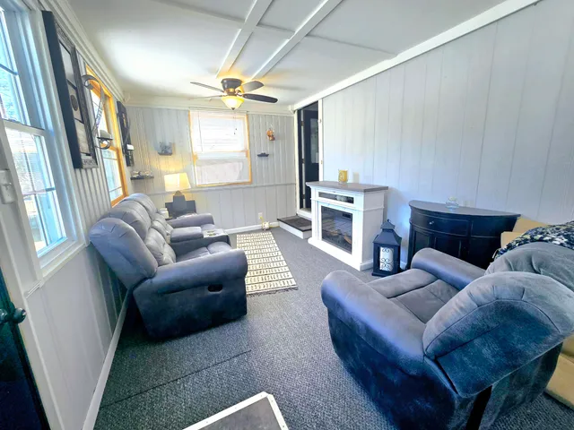 $200,000 | 33 Coolidge Avenue, Caribou, ME 04736