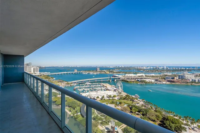 $975,000 | 50 Biscayne Boulevard, Unit 4208, Miami, FL 33132