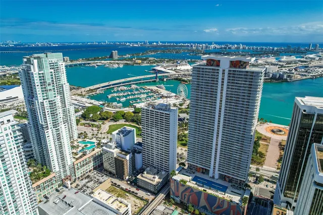 $975,000 | 50 Biscayne Boulevard, Unit 4208, Miami, FL 33132