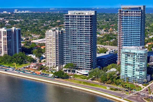 $3,200,000 | 3101 Bayshore Boulevard, Unit 801, Tampa, FL 33629