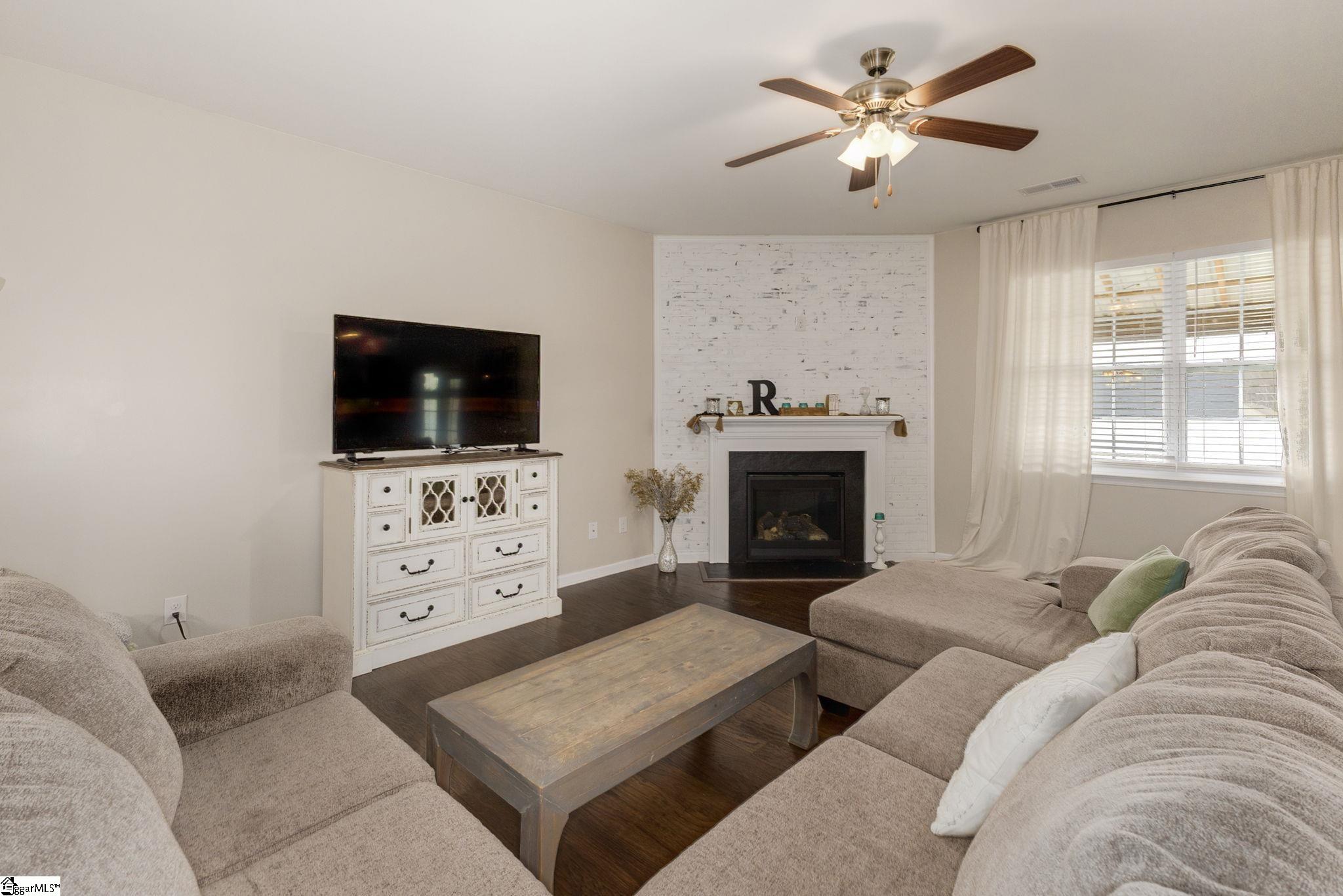 145 Lake Grove Road Simpsonville, SC 29681 - Photo 11 of 49 Gallery Image 11