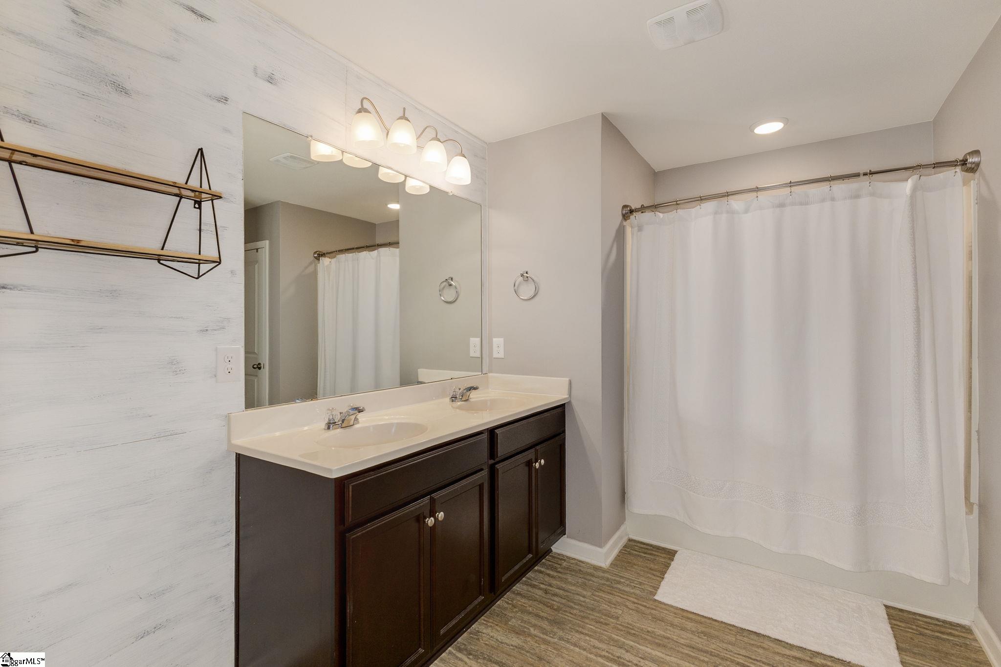 145 Lake Grove Road Simpsonville, SC 29681 - Photo 42 of 49 Gallery Image 42