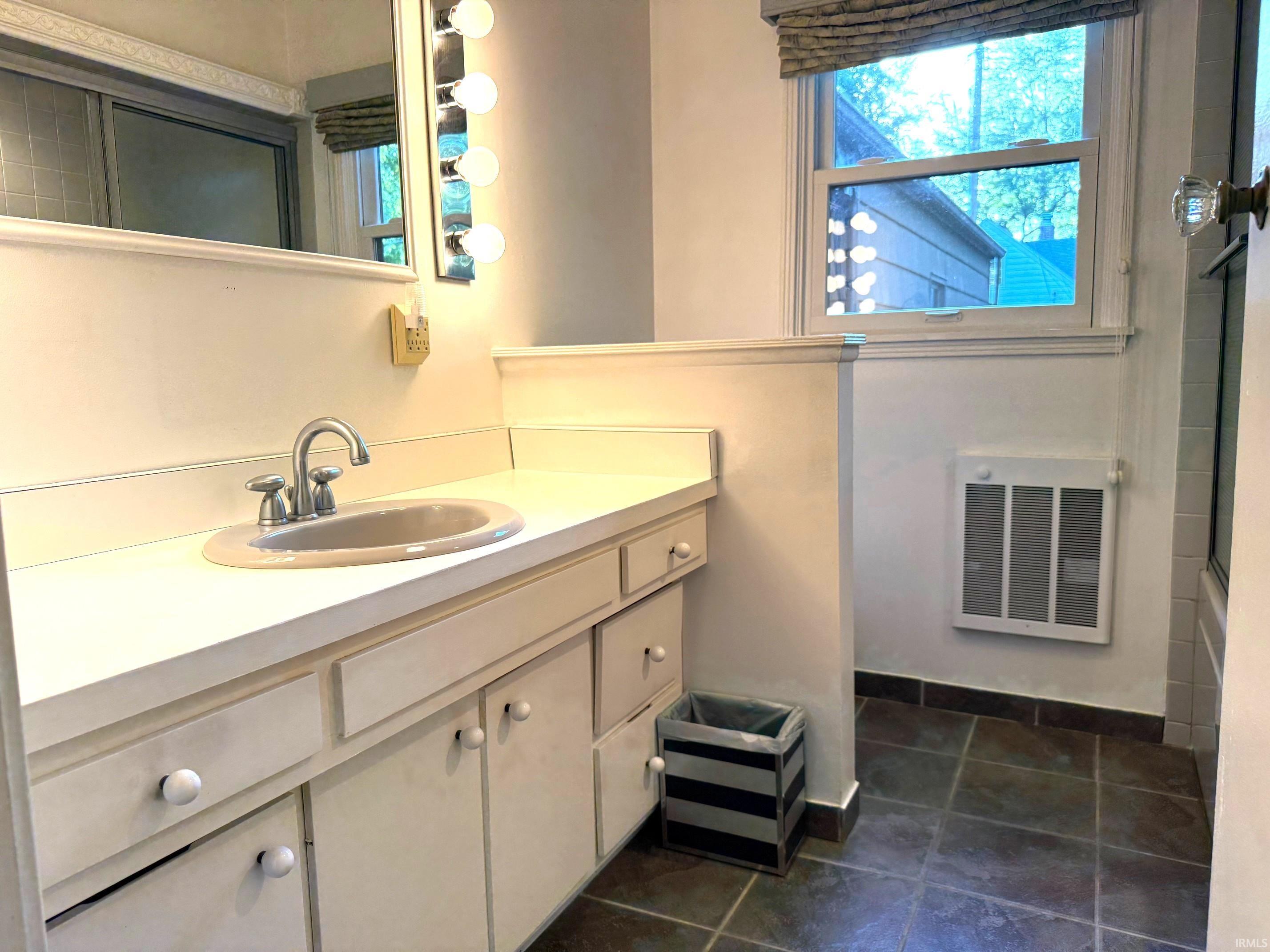 409 South Umbarger Road Muncie, IN 47304 - Photo 24 of 31