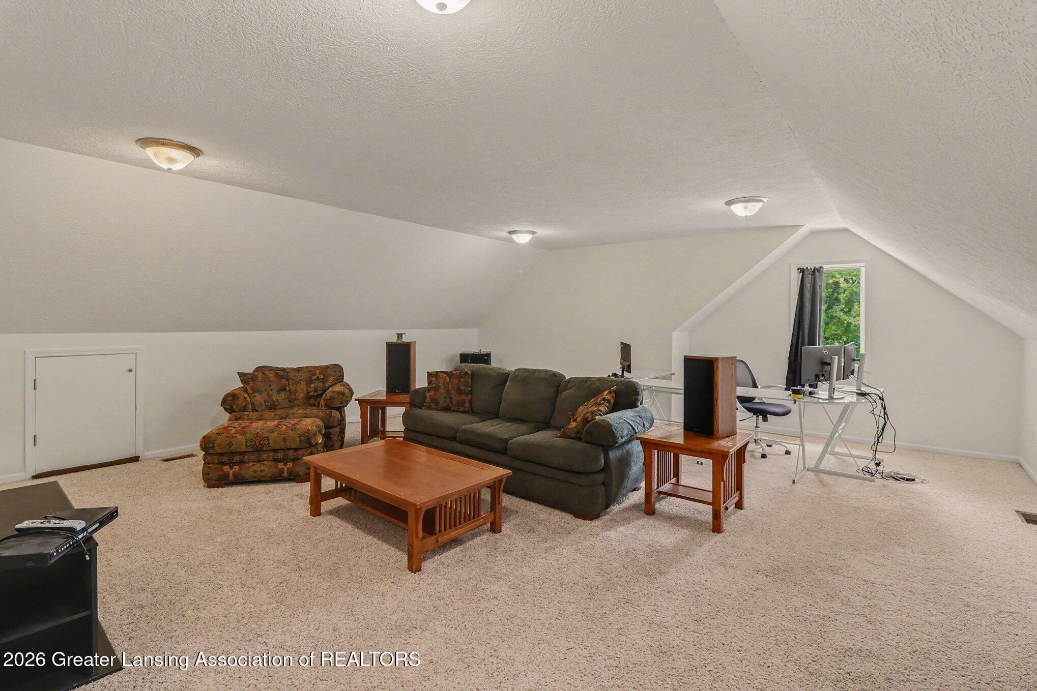 2626 South Edgar Road Mason, MI 48854 - Photo 8 of 28 Bonus room
