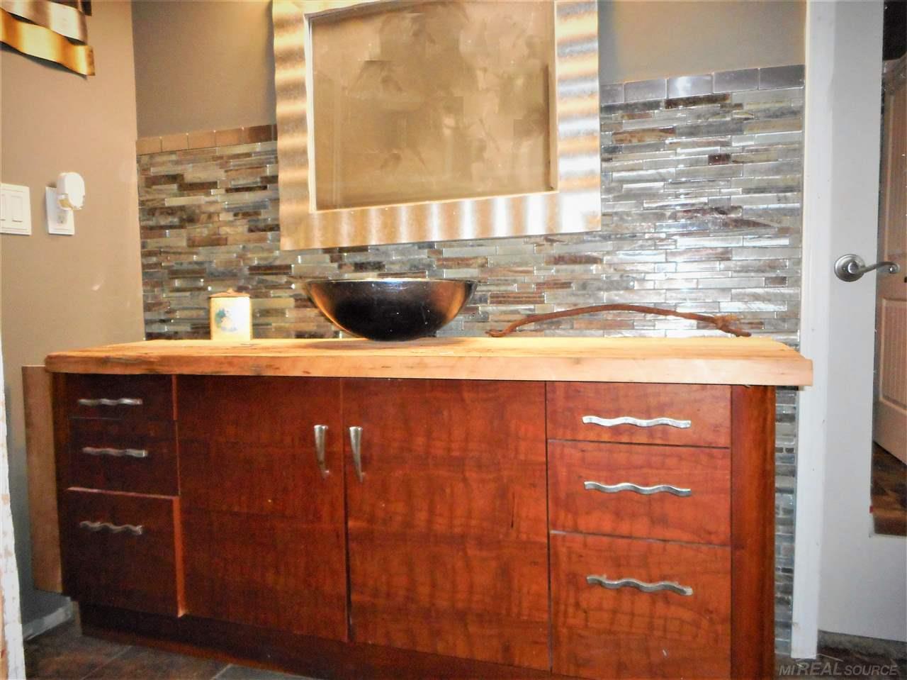 4590 Lakeshore Road Lexington, MI 48450 - Photo 15 of 30 31367670-14.JPG