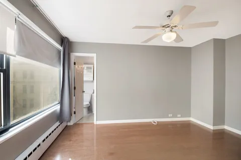 $1,850 | 3410 North Lake Shore Drive, Unit 11G, Chicago, IL 60657