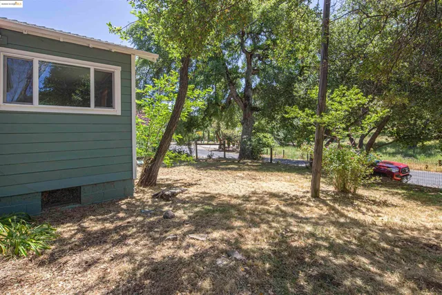 a view of a outdoor space