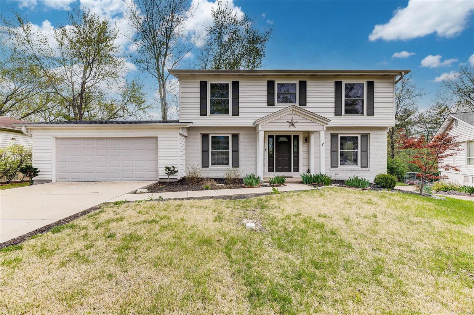 15728 Hill House Road Chesterfield, MO 63017 - Photo 1 of 22 Gallery Image 1