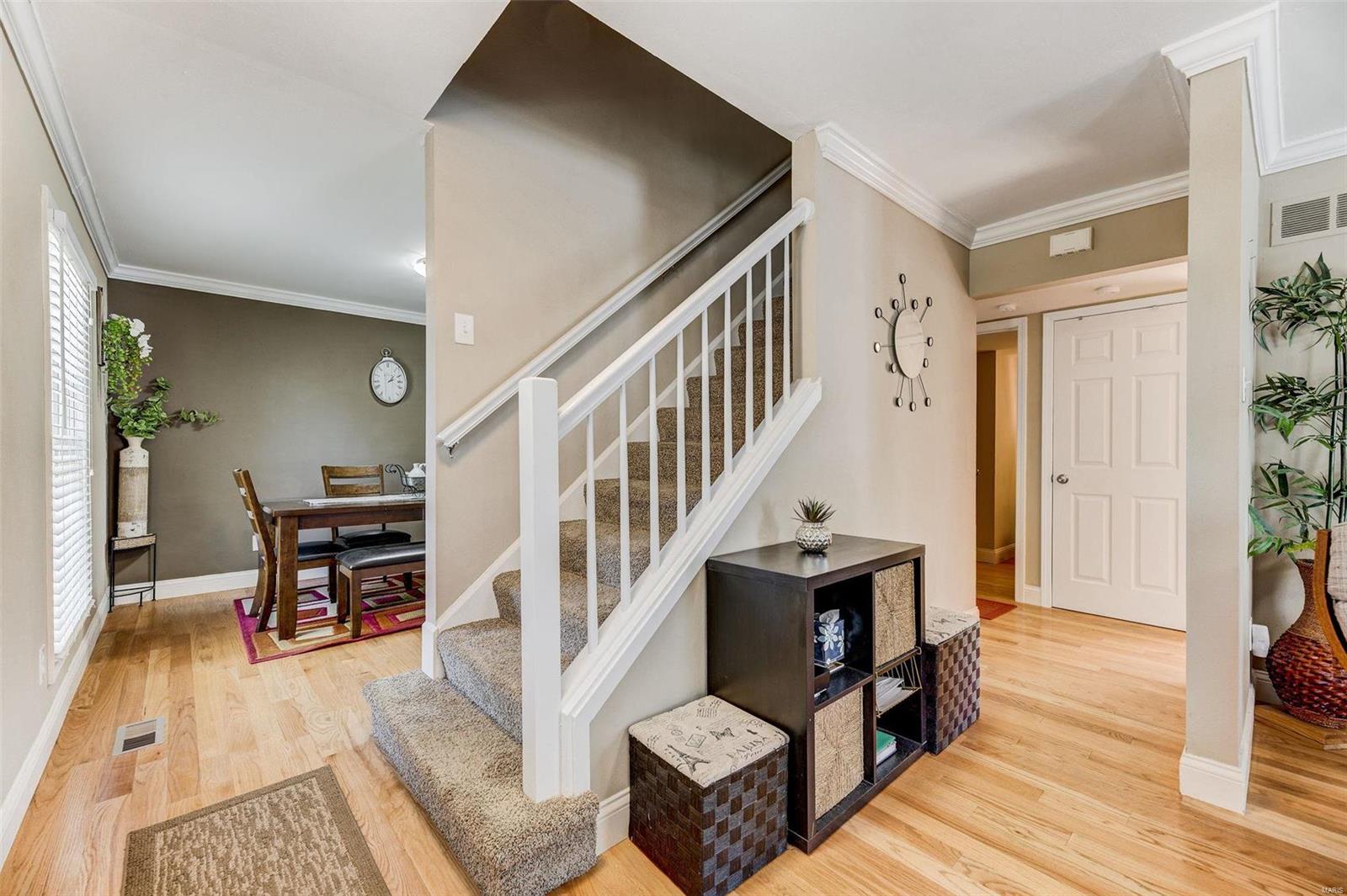 15728 Hill House Road Chesterfield, MO 63017 - Photo 2 of 22 Gallery Image 2