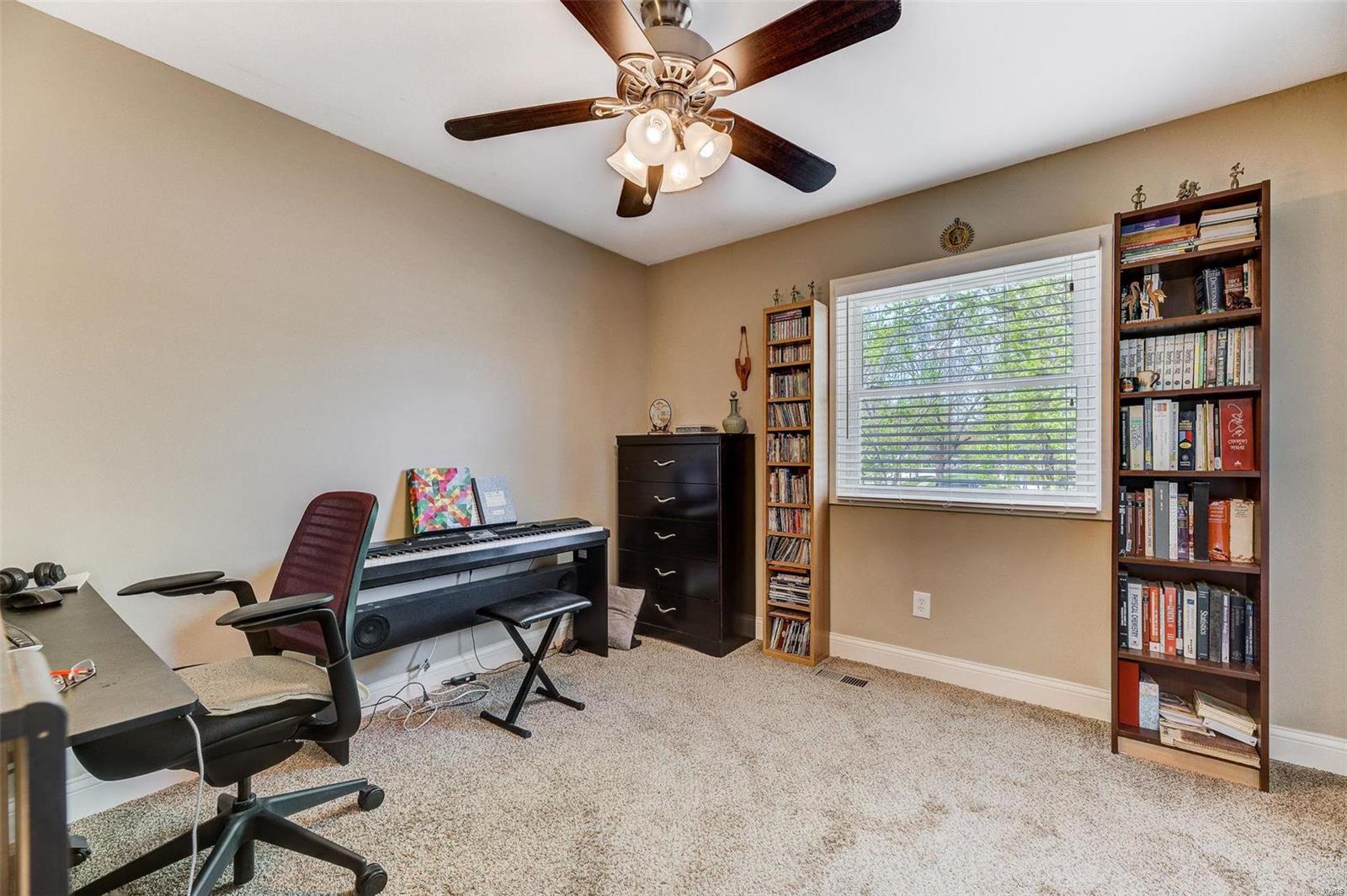 15728 Hill House Road Chesterfield, MO 63017 - Photo 13 of 22 Gallery Image 13
