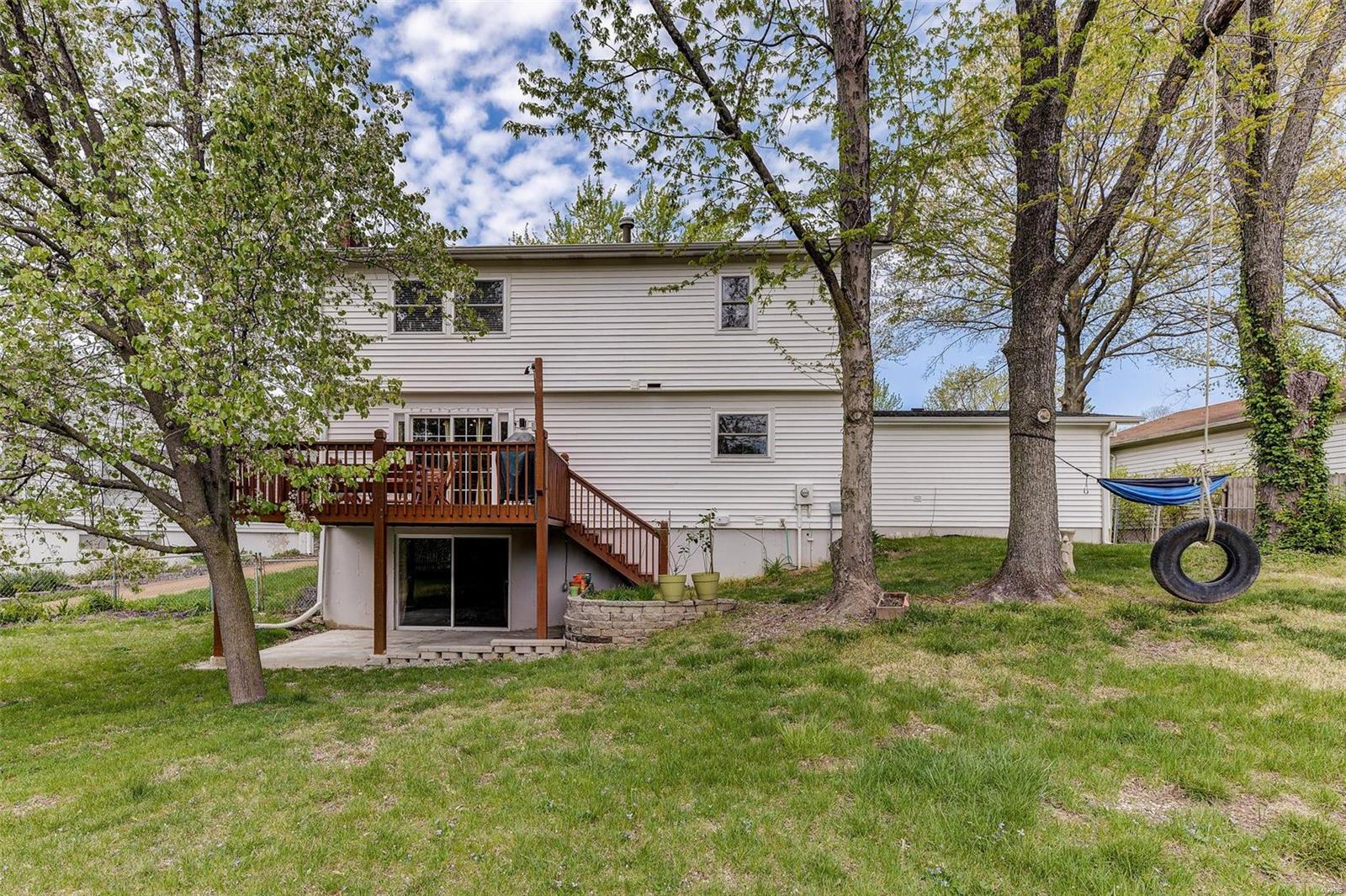 15728 Hill House Road Chesterfield, MO 63017 - Photo 20 of 22 Gallery Image 20