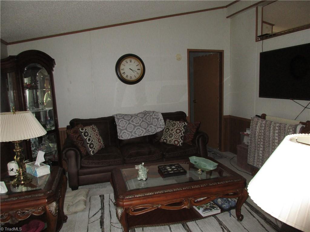 1210 Old VFW Road Pinnacle, NC 27043 - Photo 9 of 26