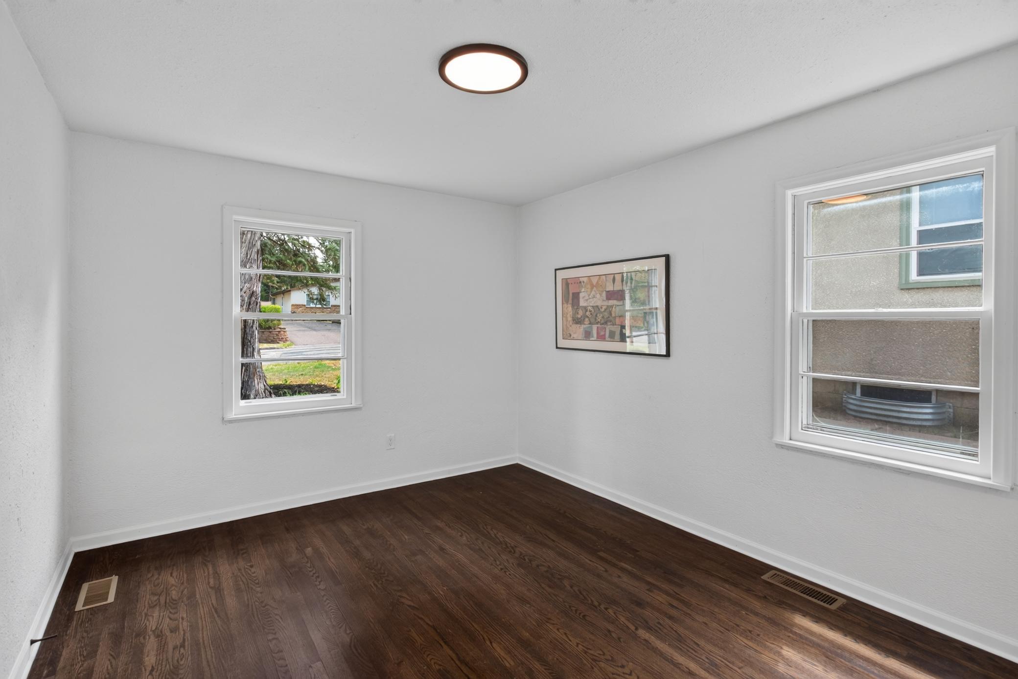837 McKnight Road North St. Paul, MN 55119 - Photo 9 of 22 Gallery Image 9