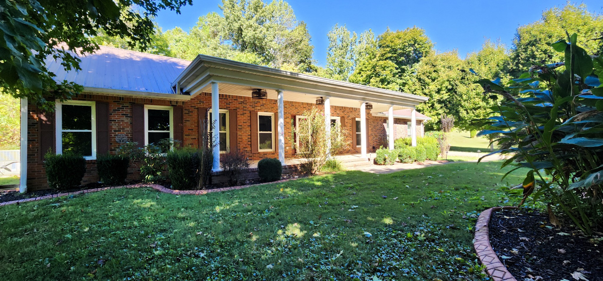 401 Lakeside Drive Springfield, TN 37172 - Photo 1 of 25 Gallery Image 1