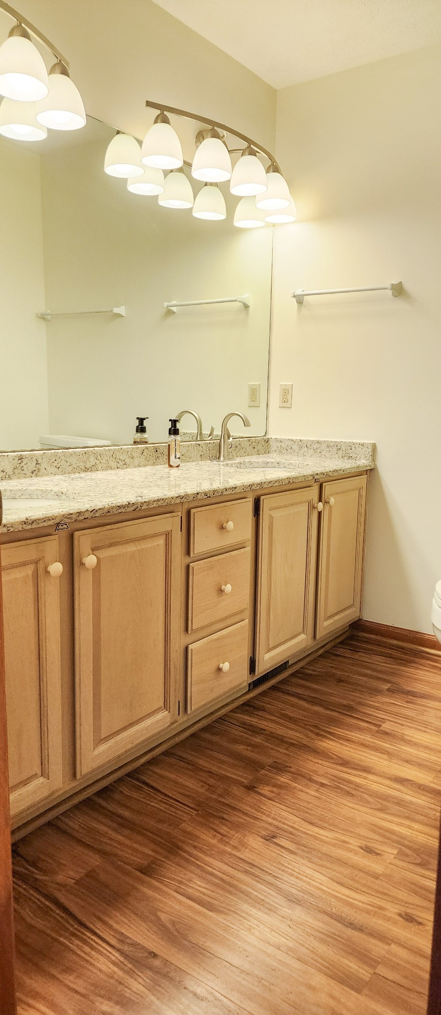 401 Lakeside Drive Springfield, TN 37172 - Photo 17 of 25 Gallery Image 17