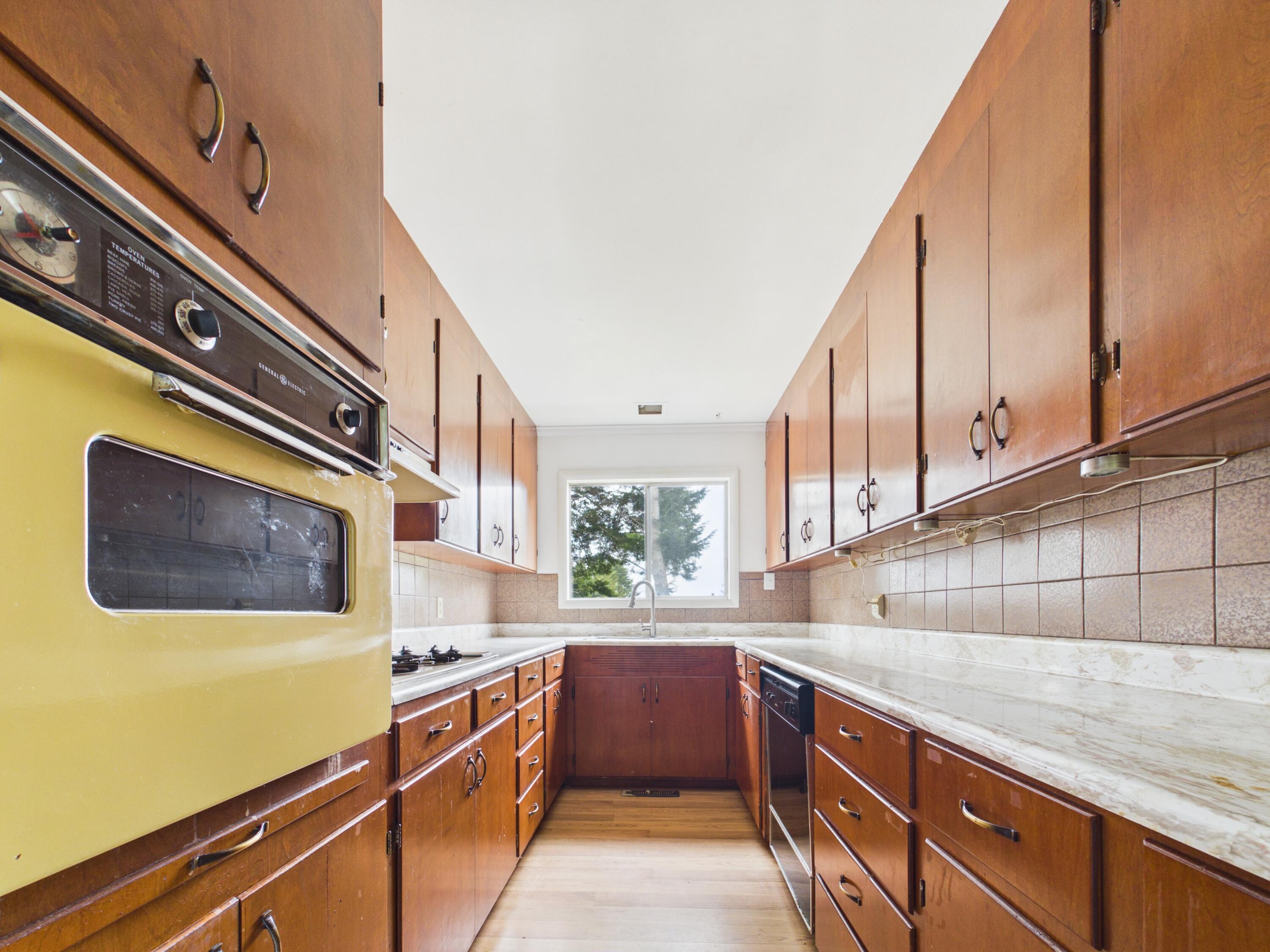 111 Beach Road Shelter Cove, CA 95589 - Photo 17 of 39